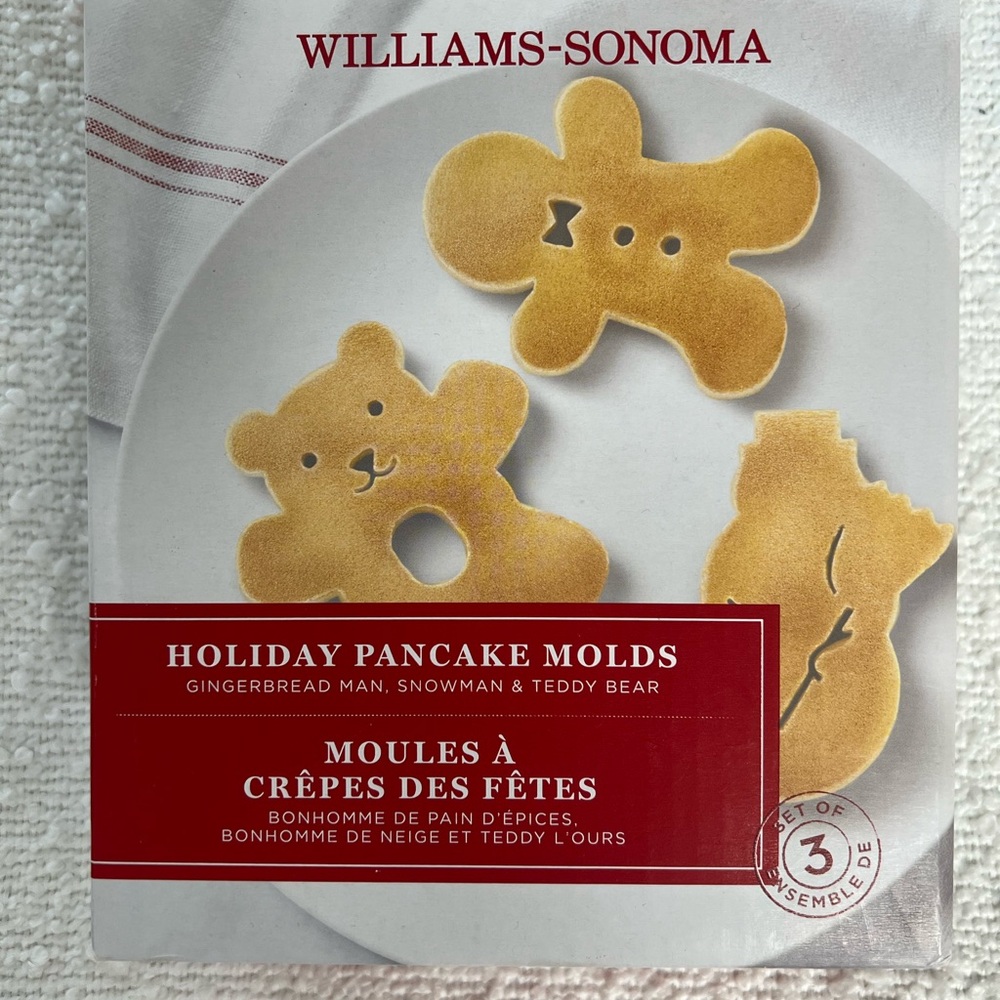 Williams Sonoma Gold Holiday Pancake Molds - NWT